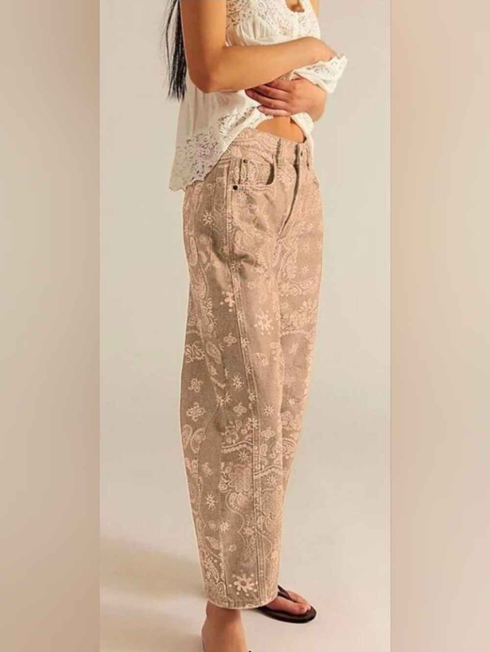 Loveimgs Women Boyfriend Baggy Barrel Khaki Paisley Jean Size Medium US 8-10 NWT